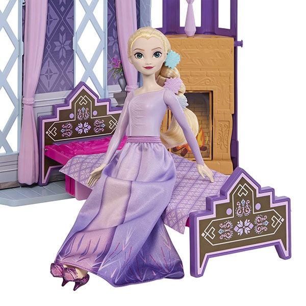 Le Château d Arendelle et sa poupée Elsa - La Reine des Neiges