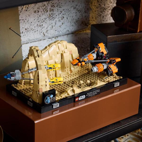 75380 - LEGO® Star Wars - Diorama de la course de podracers de Mos Espa