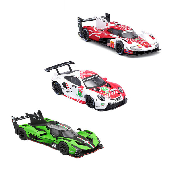 Véhicule de course 1/43 (modèle aléatoire)