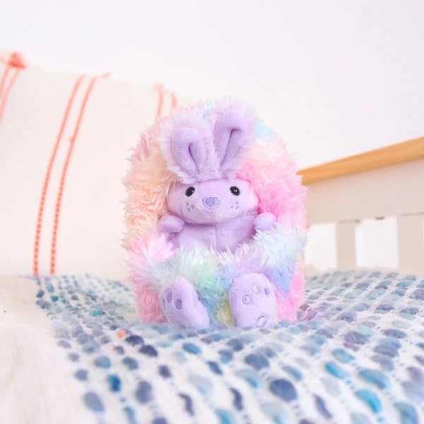 Peluche Lovidous interactive - Bo le lapin arc-en-ciel