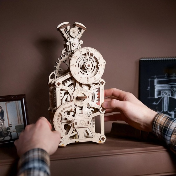 Horloge à moteur – Puzzle 3D en bois