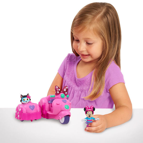 Figurine Minnie et son véhicule