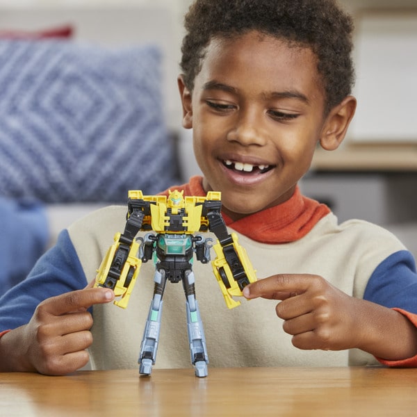 Figurine Bumblebee et Mo Malto Transformers EarthSpark