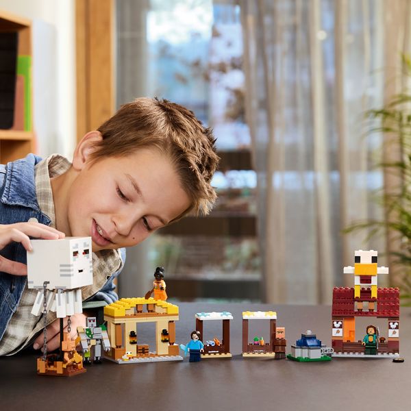21273 - LEGO® Minecraft - Les Ghasts à l’attaque du village