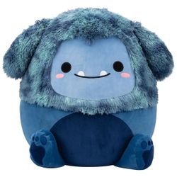 Peluche Squishmallows Dani le bigfoot bleu marine - 50cm