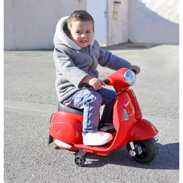 Mini Vespa GTS électrique rouge – Turbo Challenge