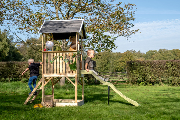 Maisonnette en bois avec toboggan et bac à sable Panorama 500