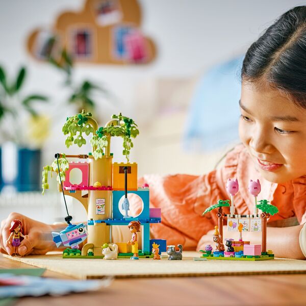 42666 - LEGO® Friends-  La Fête d’Anniversaire et l’Arbre à Chats