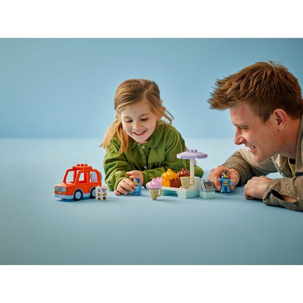 10458 - LEGO® DUPLO Bluey - Visite chez le marchand de glace avec Bluey