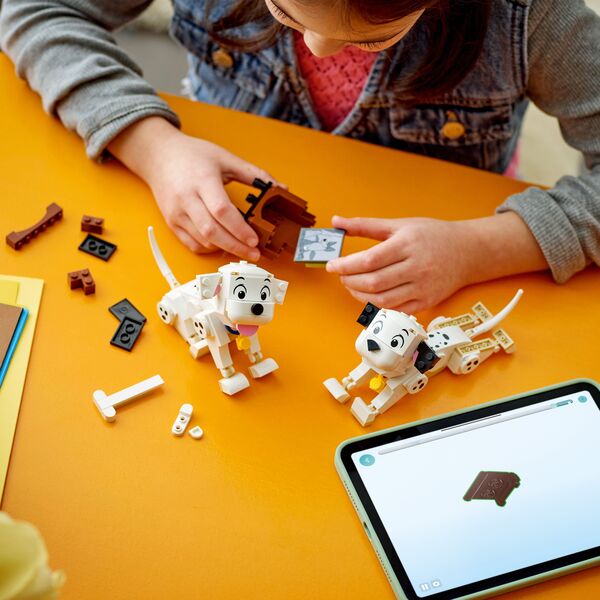 43271 - LEGO® Disney Lucky et Penny, les Chiots des 101 Dalmatiens