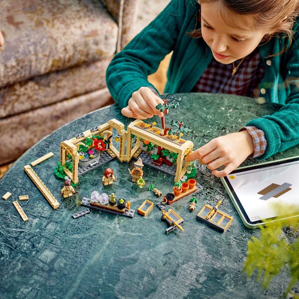 76445 - LEGO® Harry Potter™ Le Château de Poudlard : le Cours de Botanique