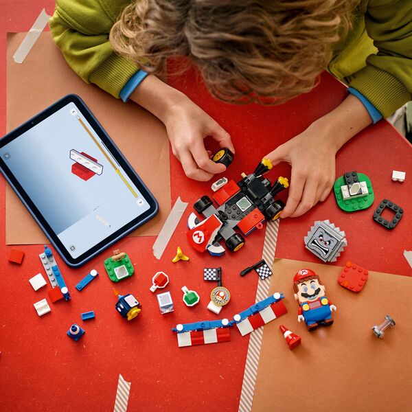 72043 - LEGO® Super Mario™ : Mario Kart™ - LEGO® Mario™ interactif et kart standard