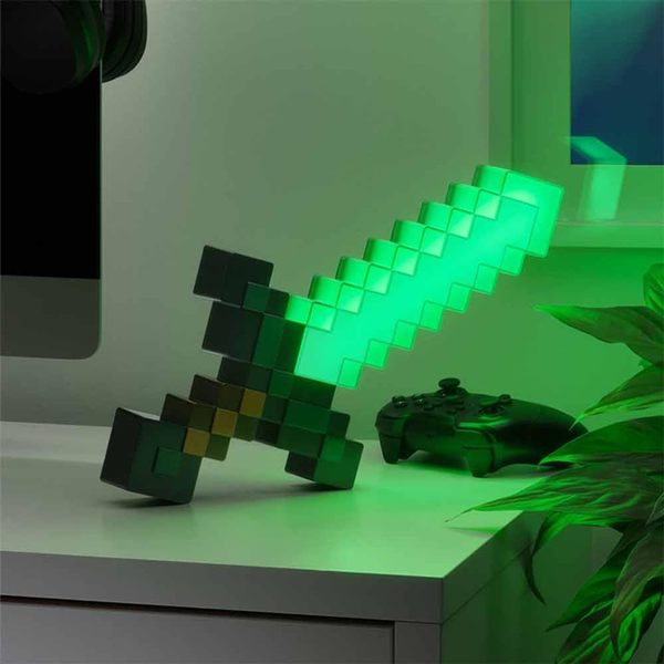 Lampe Minecraft épée en diamant