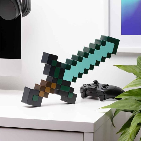 Lampe Minecraft épée en diamant