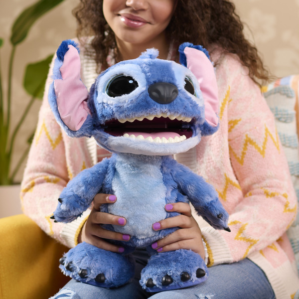 Peluche interactive Disney Ultimate Stitch