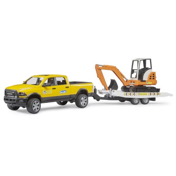 RAM Power 2500 Rental Service avec mini pelleteuse et remorque