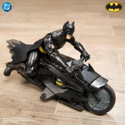 Moto radiocommandée Batman et sa figurine de 30 cm