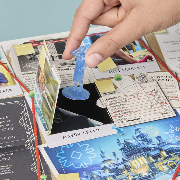 Calendrier de l’avent Cluedo – Secrets enfouis sous la neige