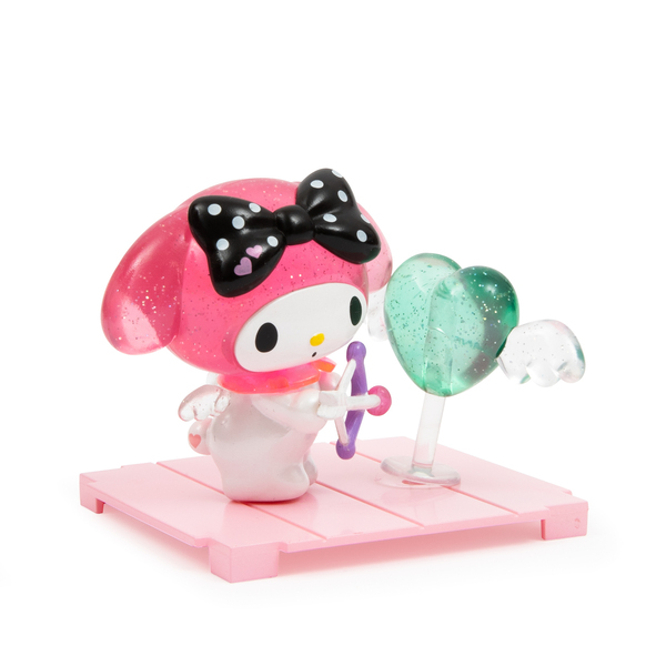 Figurine Hello Kitty 6.5cm avec boîte de collection Love Story (modèle aléatoire)