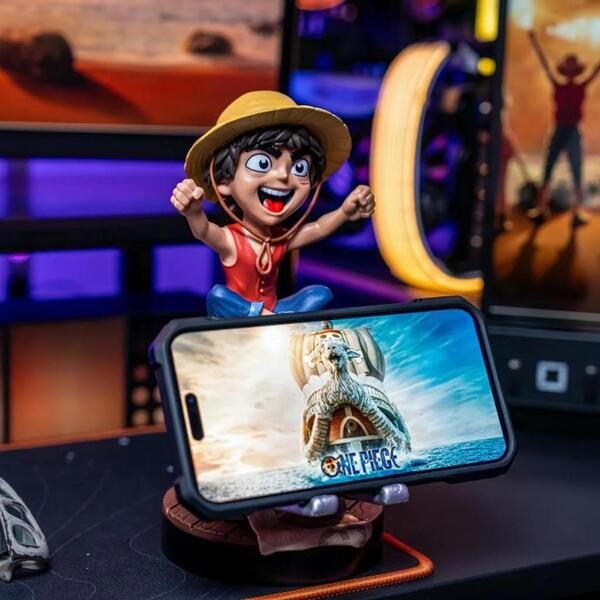 Figurine et station de charge Cable Guys - One Piece Luffy