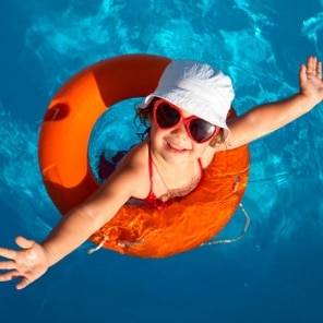 Bouées, jeux gonflables et piscines